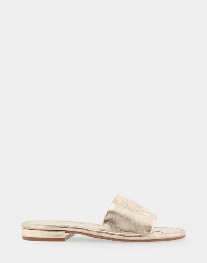 Aerosoles Comfortable Women039s Debossed Chain Link Slide Sandal In Soft Gold Faux Leather Soft Gold Faux Leather Women Slides Aerosoles Comfortable Women039s Debossed Chain Link Slide Sandal In Soft Gold Faux Leather Soft Gold Faux Leather Women Slides
