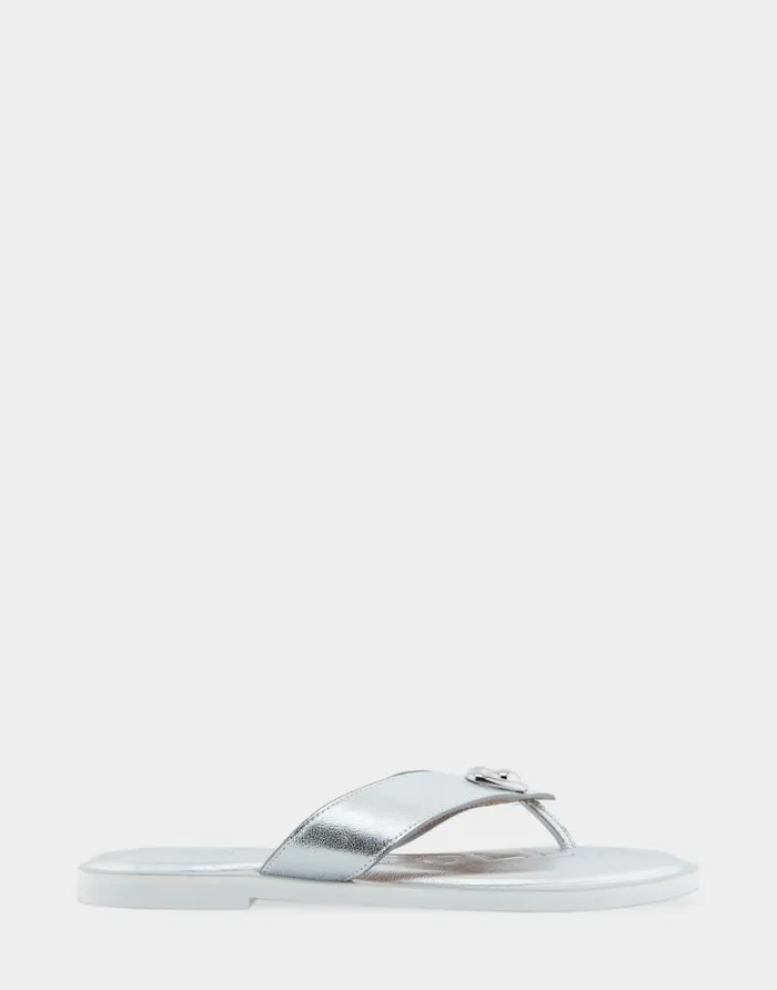 Aerosoles Comfortable Women039s Ornamented Thong Sandal In Silver Faux Leather Silver Faux Leather Women Flats Aerosoles Comfortable Women039s Ornamented Thong Sandal In Silver Faux Leather Silver Faux Leather Women Flats
