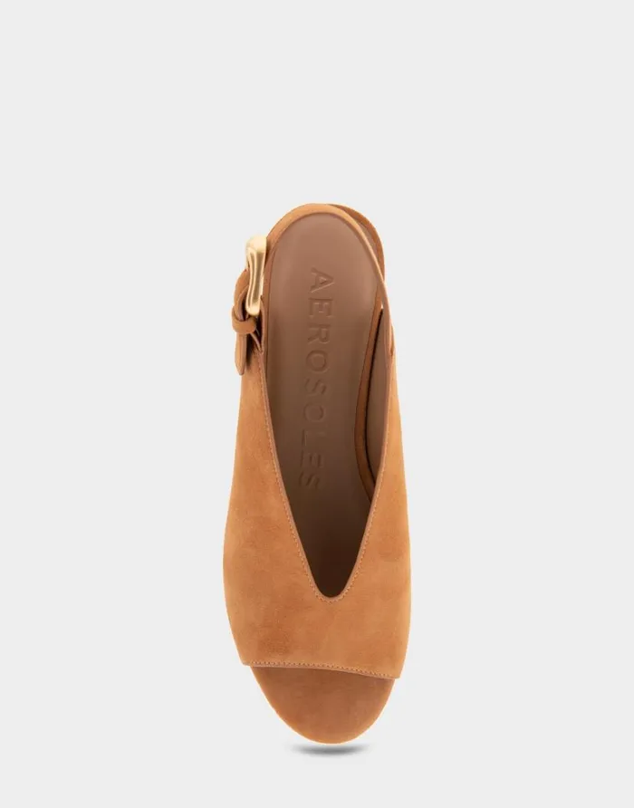 Aerosoles Comfortable Women039s Peep Toe Platform Sandal In Tan Suede Tan Suede Women Wide Width Sandals
