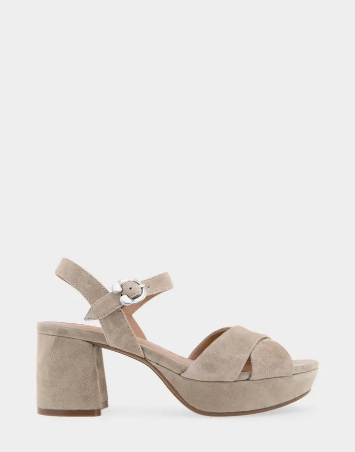 Aerosoles Comfortable Women039s Platform Sandal In Beige Genuine Suede Trench Coat Genuine Suede Women Platforms Aerosoles Comfortable Women039s Platform Sandal In Beige Genuine Suede Trench Coat Genuine Suede Women Platforms