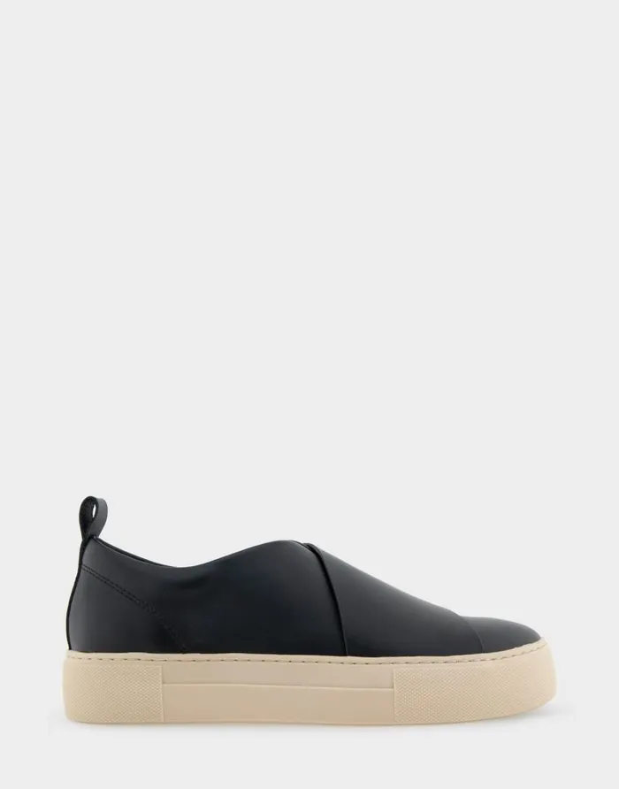 Aerosoles Comfortable Women039s Slip On Hidden Wedge Sneaker In Black Grainy Leather Black Grainy Leather Women Flatforms Aerosoles Comfortable Women039s Slip On Hidden Wedge Sneaker In Black Grainy Leather Black Grainy Leather Women Flatforms