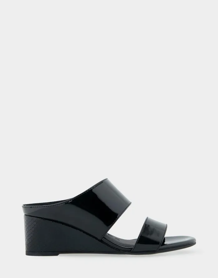 Aerosoles Comfortable Women039s Two Band Mid Wedge Slide Sandal In Black Patent Faux Leather Black Patent Faux Leather Women Slides Aerosoles Comfortable Women039s Two Band Mid Wedge Slide Sandal In Black Patent Faux Leather Black Patent Faux Leather Women Slides