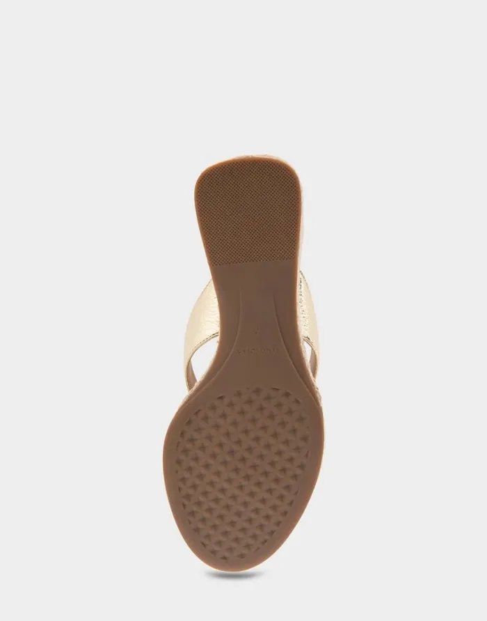 Aerosoles Comfortable Women039s Wedge Thong Sandal In Soft Gold Faux Leather Soft Gold Faux Leather Women Wedges