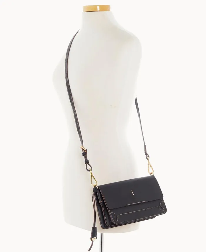 Alto Rayna Black Woman Dooney and Bourke Shoulder Bags