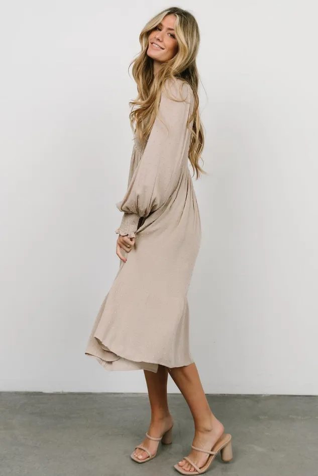 Baltic Born Midi Dresses Women Lainey Smocked Dotted Midi Dress Beige Baltic Born Midi Dresses Women Lainey Smocked Dotted Midi Dress Beige