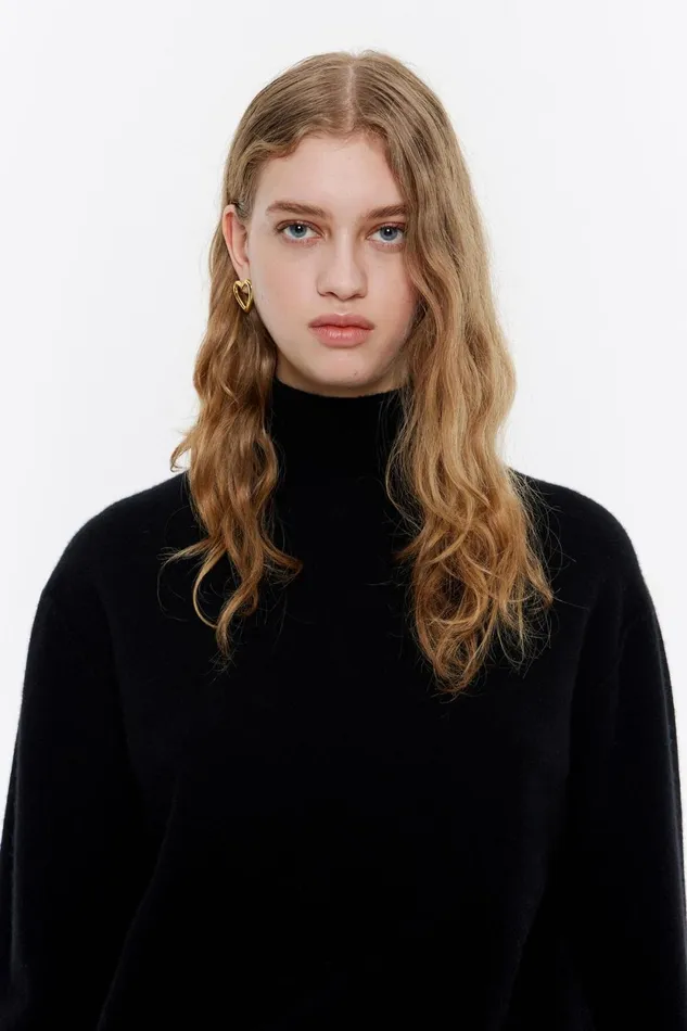 Black Wool Boxy Sweater Black Women Bimba Y Lola Knitwear Black Wool Boxy Sweater Black Women Bimba Y Lola Knitwear