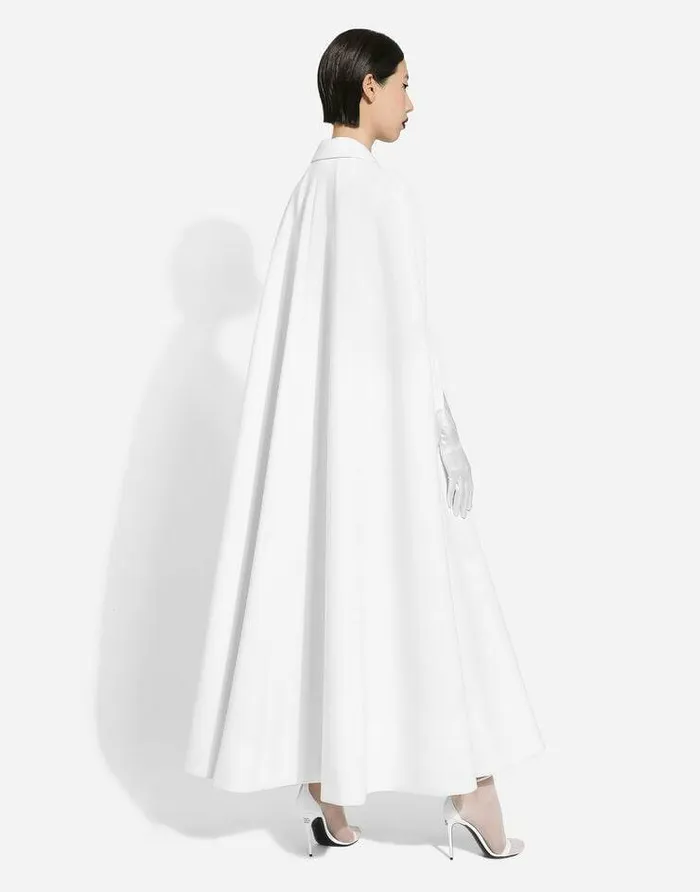 Dolce and Gabbana Coats And Jackets Women Doublebreasted Wool Cape White Dolce and Gabbana Coats And Jackets Women Doublebreasted Wool Cape White
