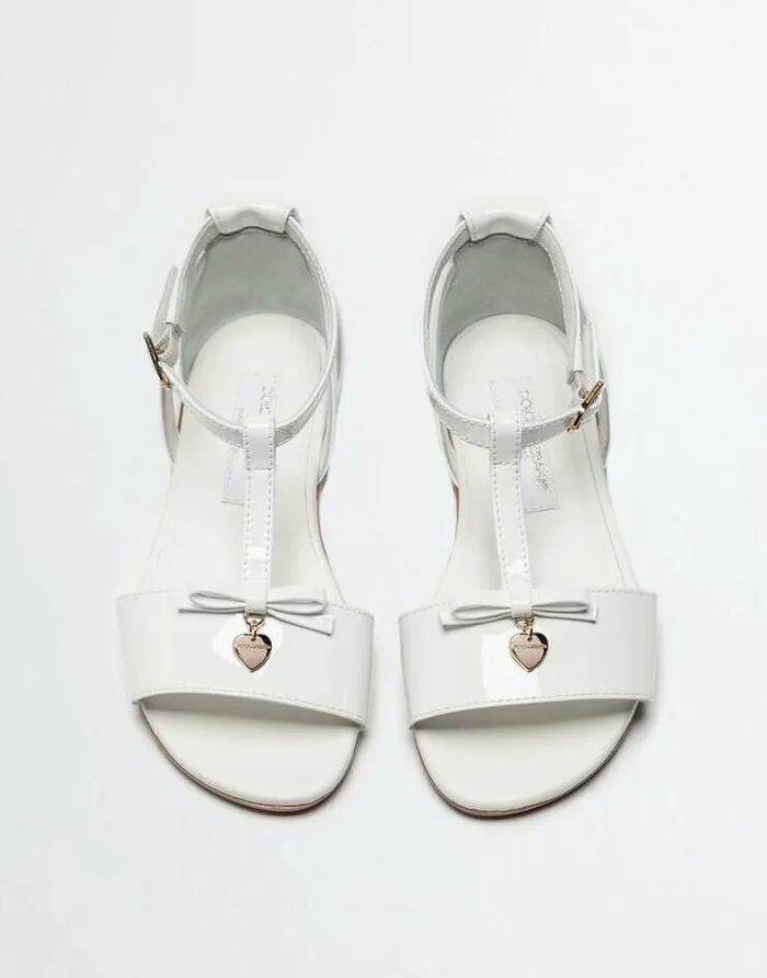 Dolce and Gabbana Shoes 2438 Children Patent Leather Sandals With Bow White Dolce and Gabbana Shoes 2438 Children Patent Leather Sandals With Bow White