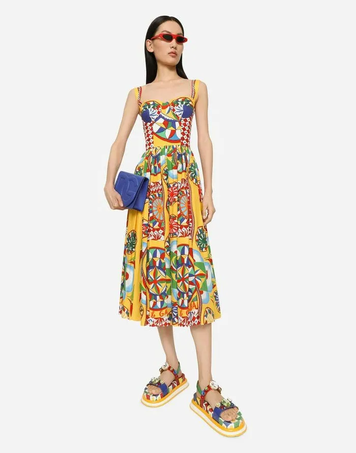 Dolce and Gabbana Shoulder And Crossbody Bags Women Calfskin DG Logo Crossbody Bag Blue Dolce and Gabbana Shoulder And Crossbody Bags Women Calfskin DG Logo Crossbody Bag Blue