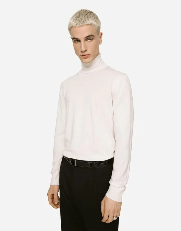 Dolce and Gabbana Sweaters And Cardigans Men Turtleneck Sweater In Extrafine Virgin Wool White Dolce and Gabbana Sweaters And Cardigans Men Turtleneck Sweater In Extrafine Virgin Wool White