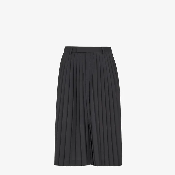 Fendi Pants and Shorts Bermudas Black Wool Shorts 8211 Men
