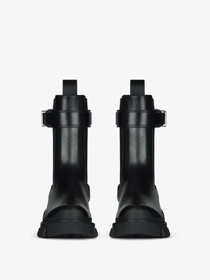 Givenchy Terra Chelsea Boots In Leather Black Women Boots and Booties Givenchy Terra Chelsea Boots In Leather Black Women Boots and Booties