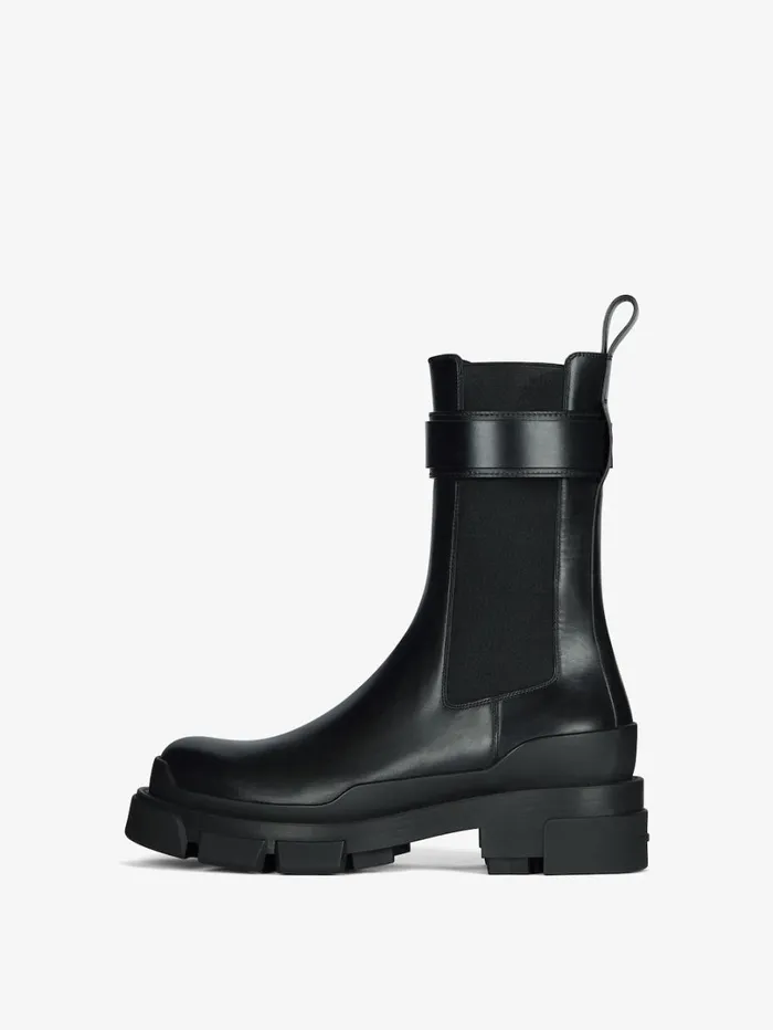 Givenchy Terra Chelsea Boots In Leather Black Women Boots and Booties Givenchy Terra Chelsea Boots In Leather Black Women Boots and Booties