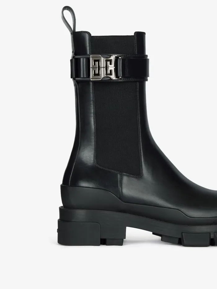 Givenchy Terra Chelsea Boots In Leather Black Women Boots and Booties Givenchy Terra Chelsea Boots In Leather Black Women Boots and Booties