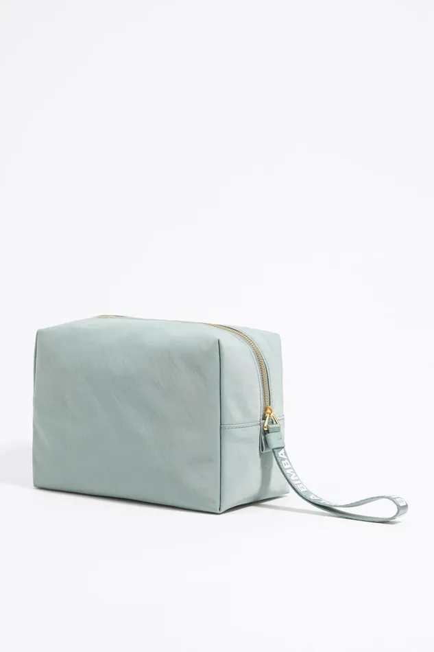 Large Aquamarine Nylon Makeup Case Lake Green Women Bimba Y Lola Vanity Pouches Large Aquamarine Nylon Makeup Case Lake Green Women Bimba Y Lola Vanity Pouches