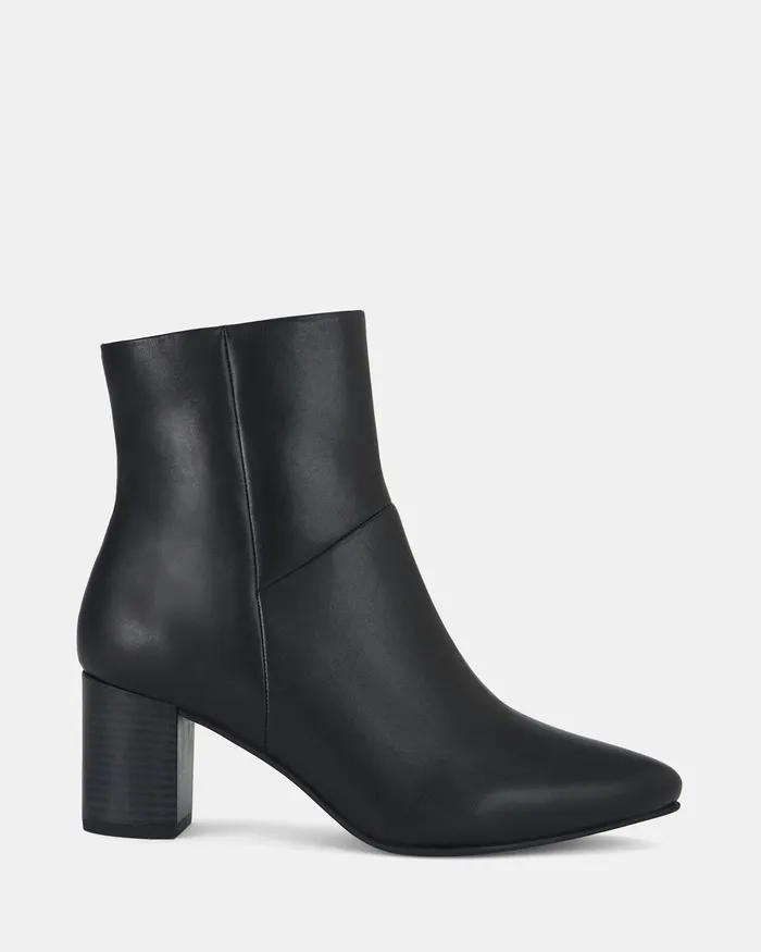 Leather Boots TARVELLA BLACK 8211 NOVO Shoes Women