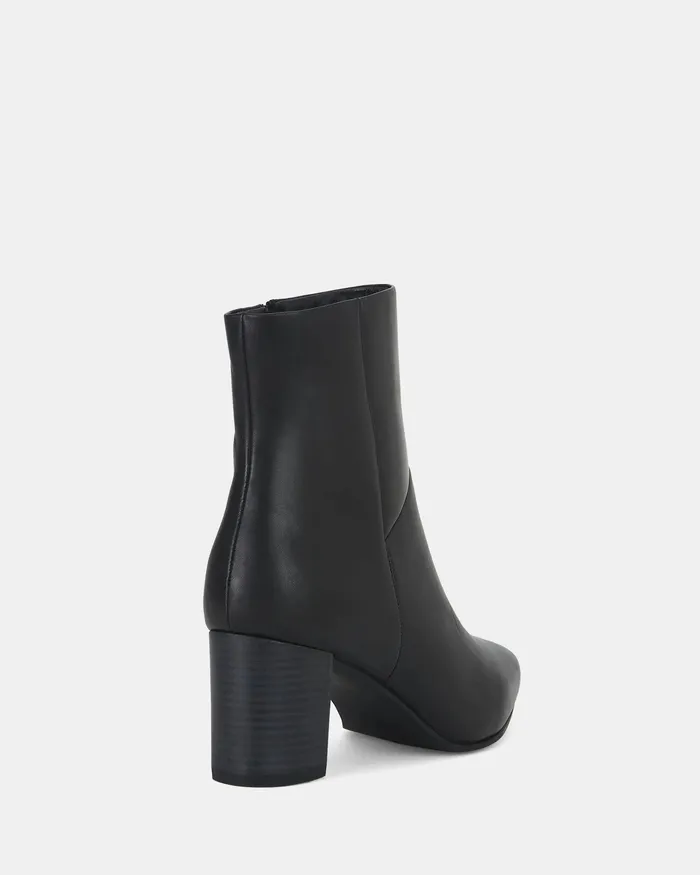 Leather Boots TARVELLA BLACK 8211 NOVO Shoes Women