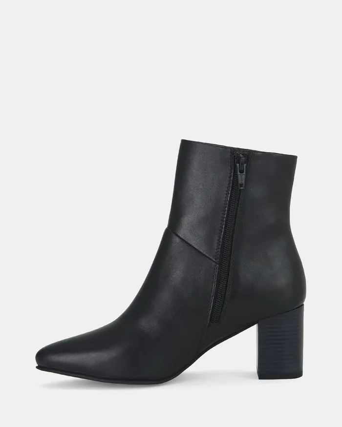 Leather Boots TARVELLA BLACK 8211 NOVO Shoes Women