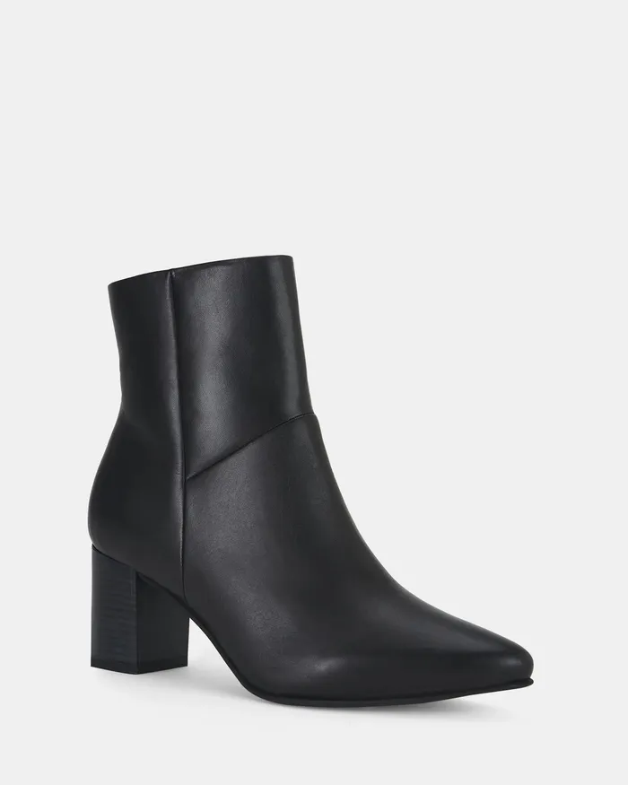 Leather Boots TARVELLA BLACK 8211 NOVO Shoes Women