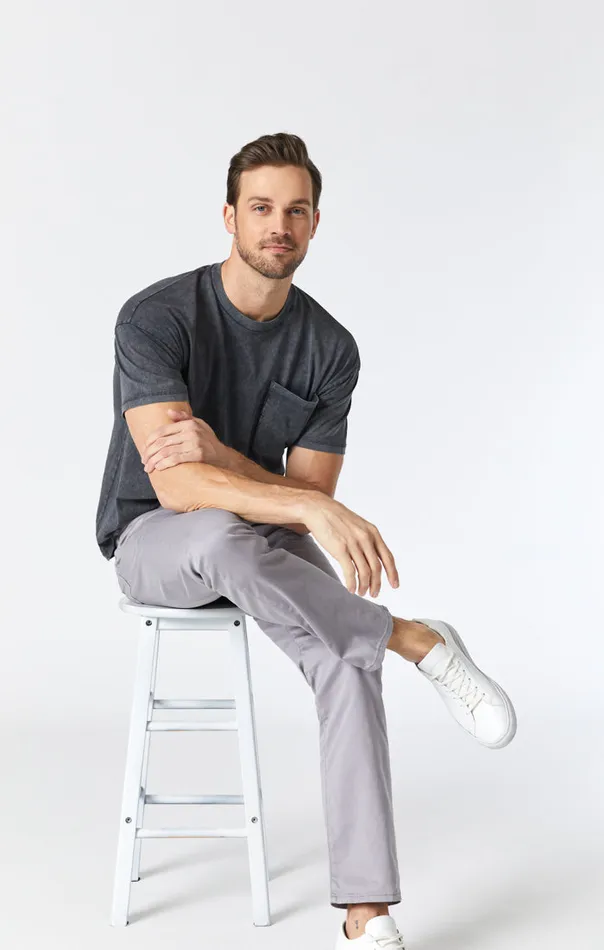 Matt Relaxed Straight Leg Pants In Graphite Twill Men Mavi Jeans Pants