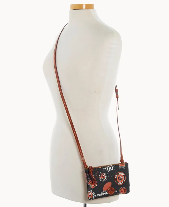 NFL Bengals Top Zip Crossbody Bengals Woman Dooney and Bourke Crossbodies NFL Bengals Top Zip Crossbody Bengals Woman Dooney and Bourke Crossbodies