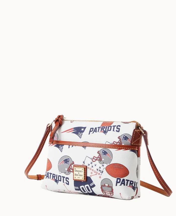 NFL Patriots Ginger Crossbody Patriots Woman Dooney and Bourke Crossbodies