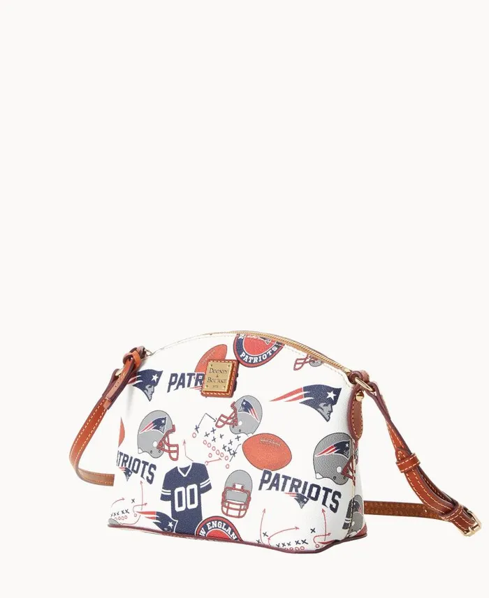 NFL Patriots Suki Crossbody Patriots Woman Dooney and Bourke Crossbodies NFL Patriots Suki Crossbody Patriots Woman Dooney and Bourke Crossbodies