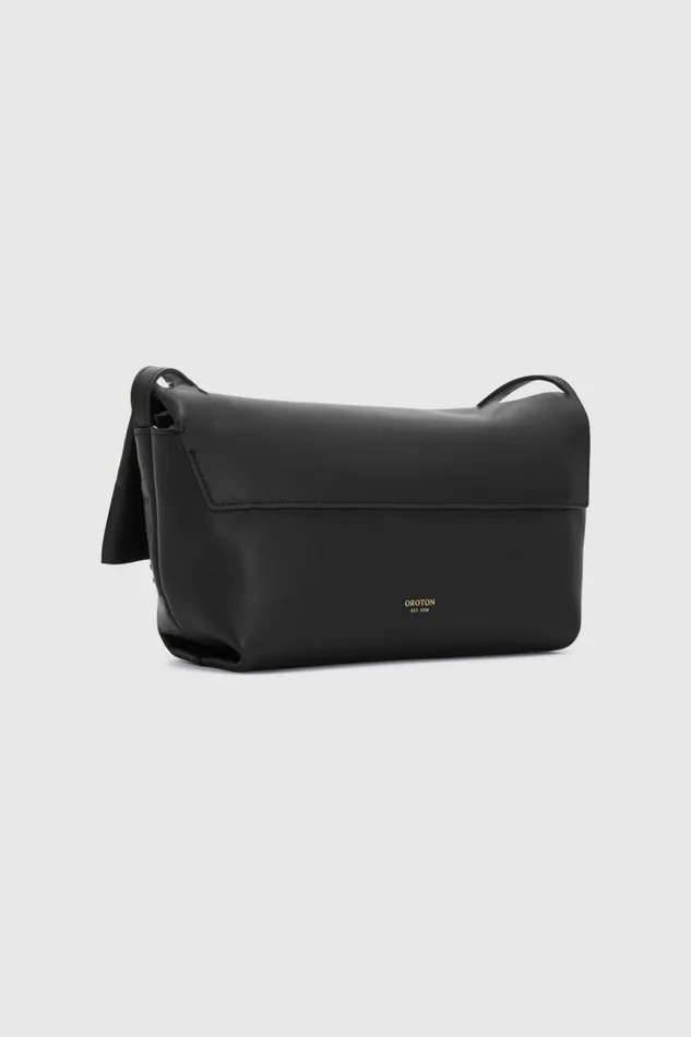 Oroton Etta Medium Clutch Black Women Mini Bags Oroton Etta Medium Clutch Black Women Mini Bags