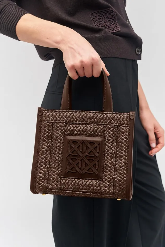 Oroton Lane Straw Small Tote Mahogany Women Totes Oroton Lane Straw Small Tote Mahogany Women Totes