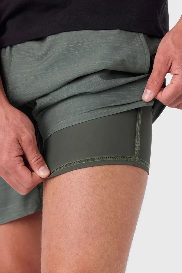 PERFORM LINED 17034 ATHLETIC SHORTS Dark Olive Men O039NEILL Clothing