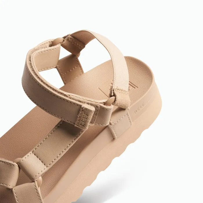 Reef Sandals Cushion Rem Hi Oasis 8211 Women Reef Sandals Cushion Rem Hi Oasis 8211 Women