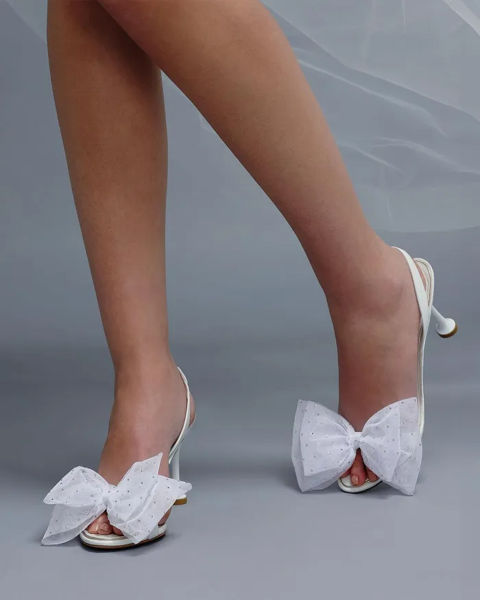 Sandals Women Alexandre Birman Designer Wedding Shoes 8211 Isabelle Crystals Bridal 85 White 8211 Alexandre Birman Bridal White