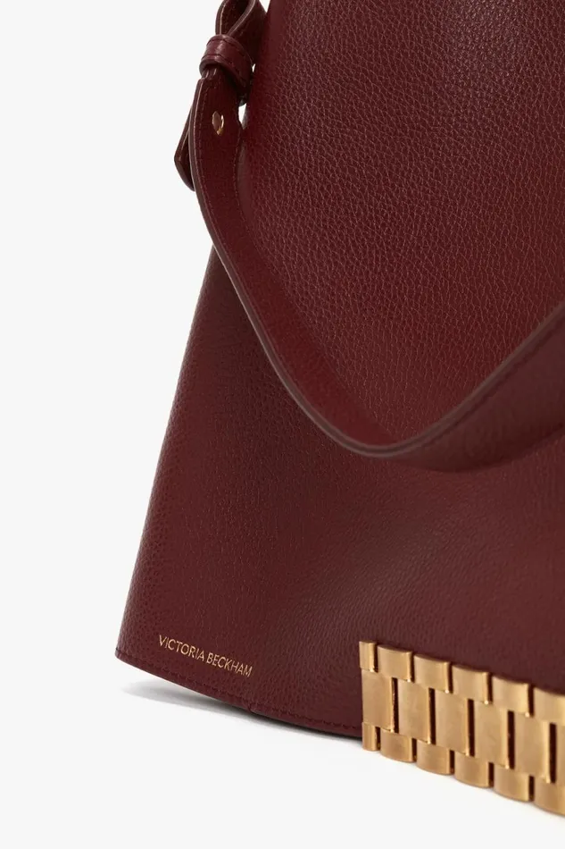 Shoulder Bags Women Victoria Beckham Jumbo Chain Pouch In Bordeaux