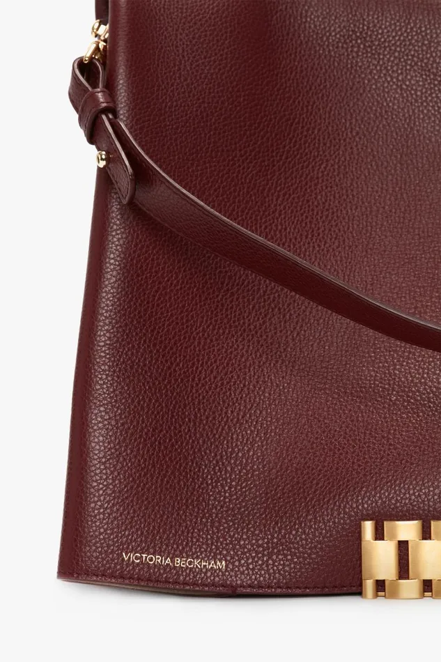Shoulder Bags Women Victoria Beckham Jumbo Chain Pouch In Bordeaux
