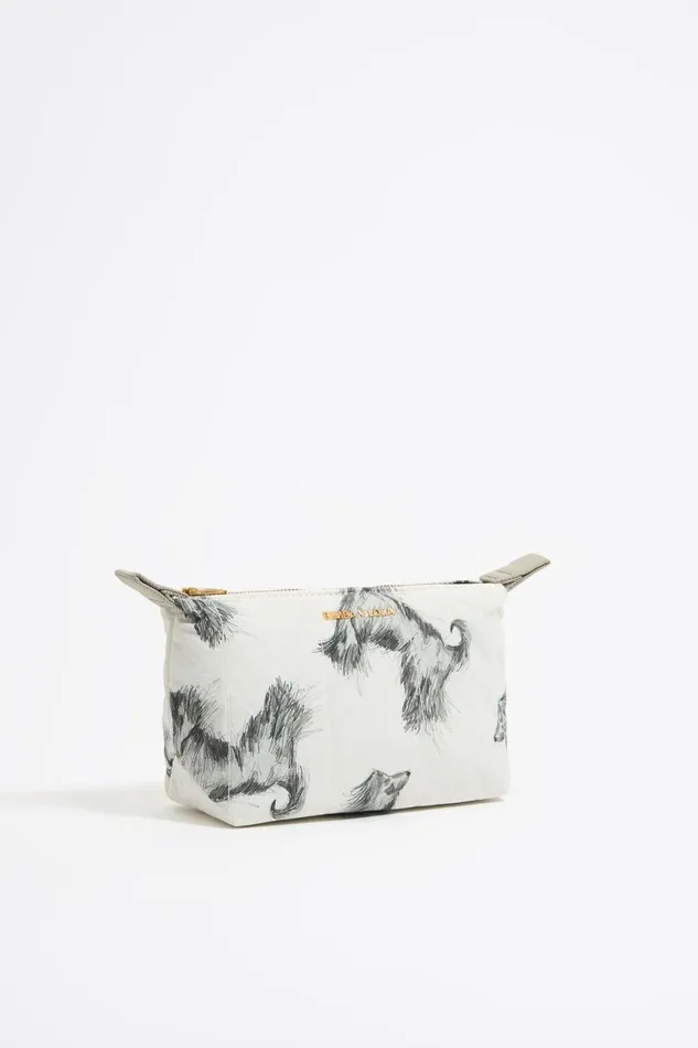 Small Gray Pencil Greyhound Print Nylon Trapezium Makeup Case Galgo Lapiz Grey Women Bimba Y Lola Vanity Pouches Small Gray Pencil Greyhound Print Nylon Trapezium Makeup Case Galgo Lapiz Grey Women Bimba Y Lola Vanity Pouches