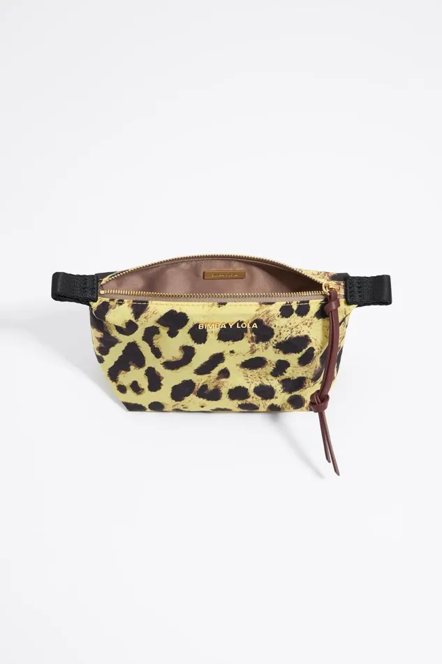 Small Yellow Animal Nylon Trapezium Makeup Case Animal Print Yellow Women Bimba Y Lola Vanity Pouches Small Yellow Animal Nylon Trapezium Makeup Case Animal Print Yellow Women Bimba Y Lola Vanity Pouches
