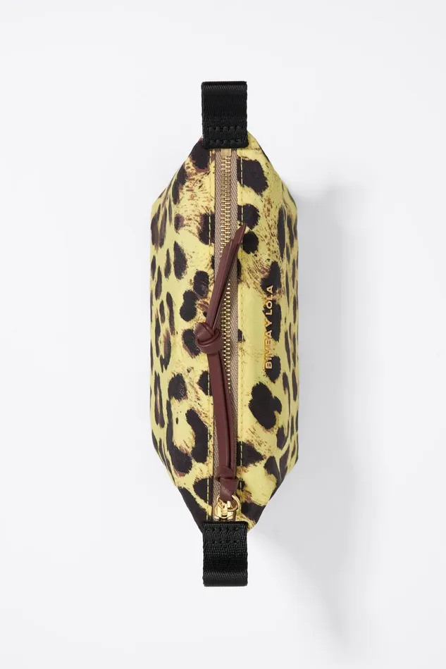 Small Yellow Animal Nylon Trapezium Makeup Case Animal Print Yellow Women Bimba Y Lola Vanity Pouches Small Yellow Animal Nylon Trapezium Makeup Case Animal Print Yellow Women Bimba Y Lola Vanity Pouches