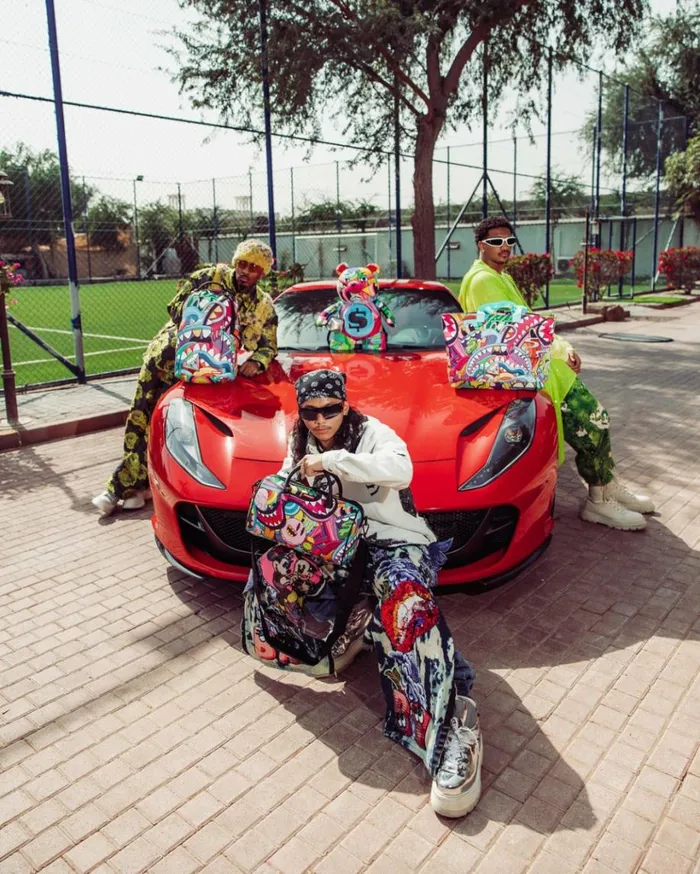 SPRAYGROUND STEADY TRIPPIN BEACH TOTE Bags