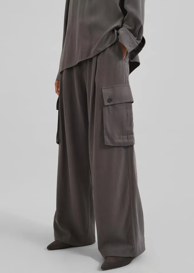 The Frankie Shop Bottoms Nyro Cargo Pants 8211 Charcoal 8211 Women