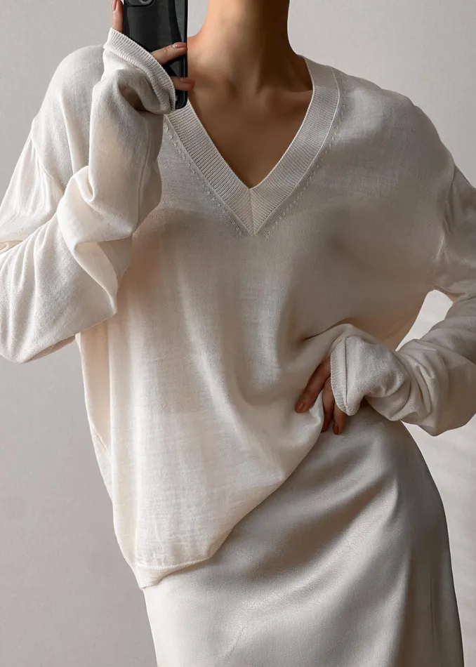 The Frankie Shop Knitwear Juro VNeck Knit 8211 Cream 8211 Women