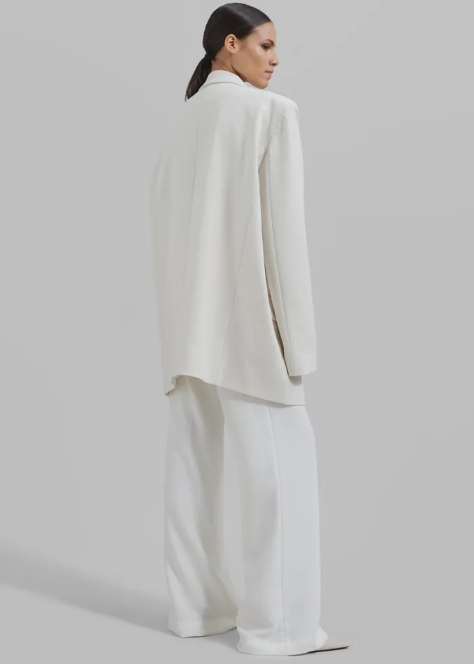 The Frankie Shop Outerwear Billie Oversized Blazer 8211 Cream 8211 Women