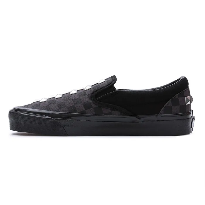 Vans Classics Men Classic SlipOn 98 DX Shoes Black