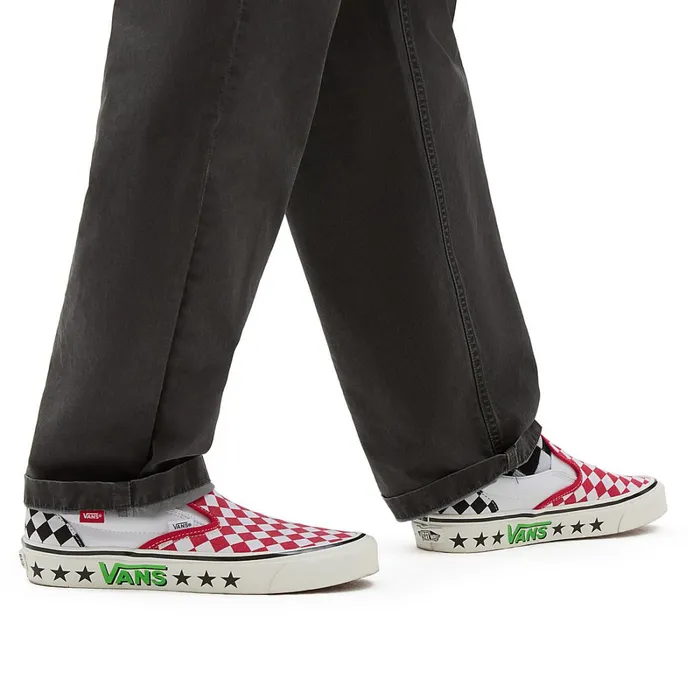 Vans Classics Men Diamond Check Classic SlipOn 98 DX Shoes Red