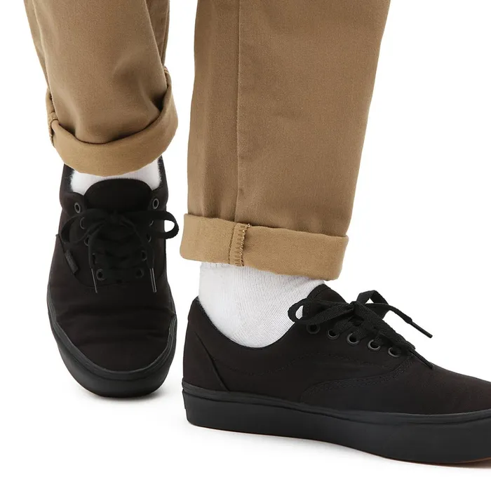 Vans Classics Women Classic ComfyCush Era Shoes Black