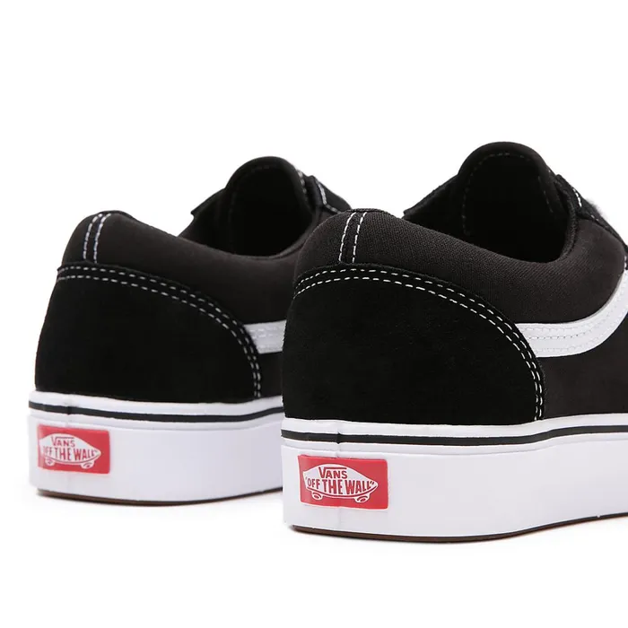 Vans Classics Women Comfycush Old Skool Shoes Black
