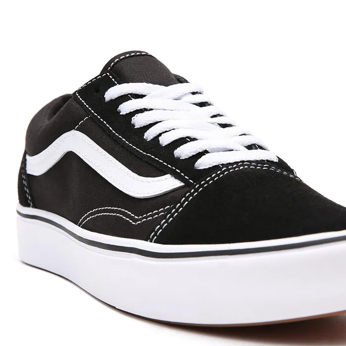 Vans Classics Women Comfycush Old Skool Shoes Black