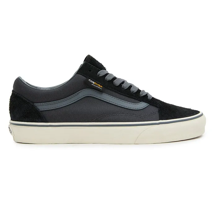 Vans Classics Women Cordura Old Skool Shoes Black
