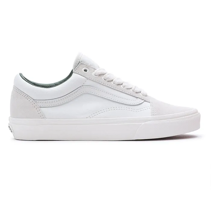 Vans Classics Women Oversized Laces Old Skool Shoes White