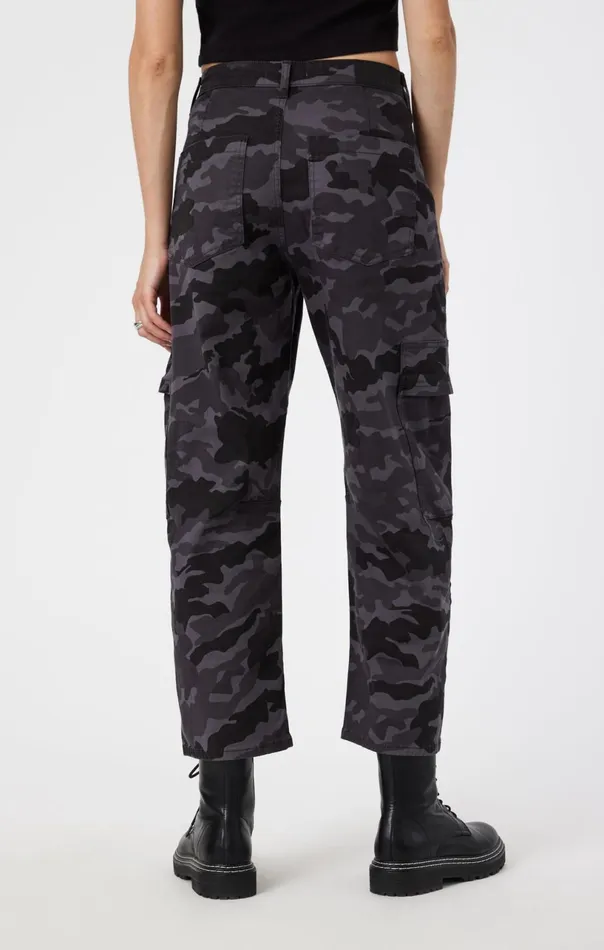Vinnie Barrel Cargo In Smoke Camo Twill Women Mavi Jeans Pants Vinnie Barrel Cargo In Smoke Camo Twill Women Mavi Jeans Pants