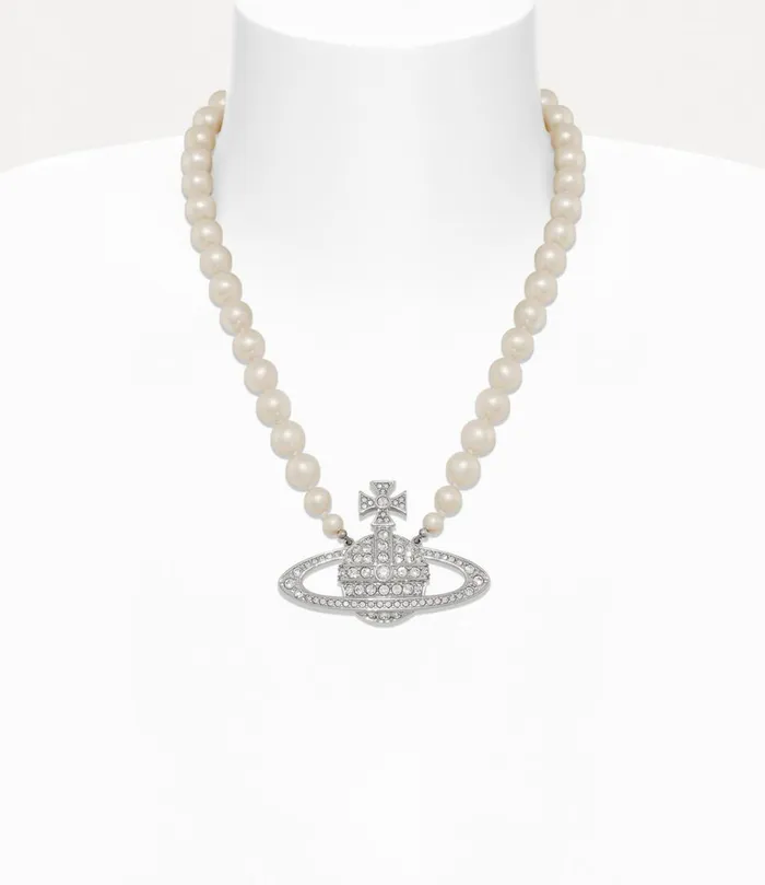 Vivienne Westwood Necklaces Men Man Bas Relief Pearl Necklace Platinum Cream Pearl Crystal Crystal Vivienne Westwood Necklaces Men Man Bas Relief Pearl Necklace Platinum Cream Pearl Crystal Crystal